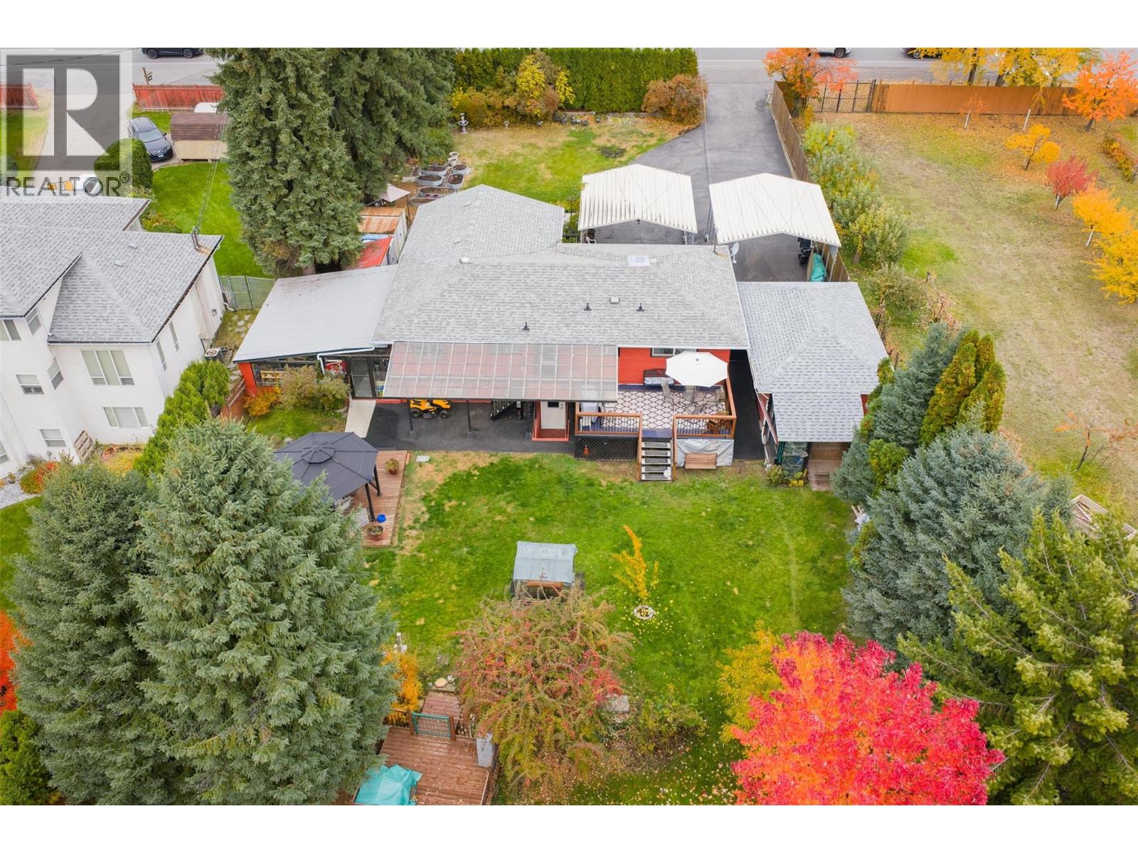 8329 Highway 3b, Trail, British Columbia  V1R 4W3 - Photo 57 - 10397847