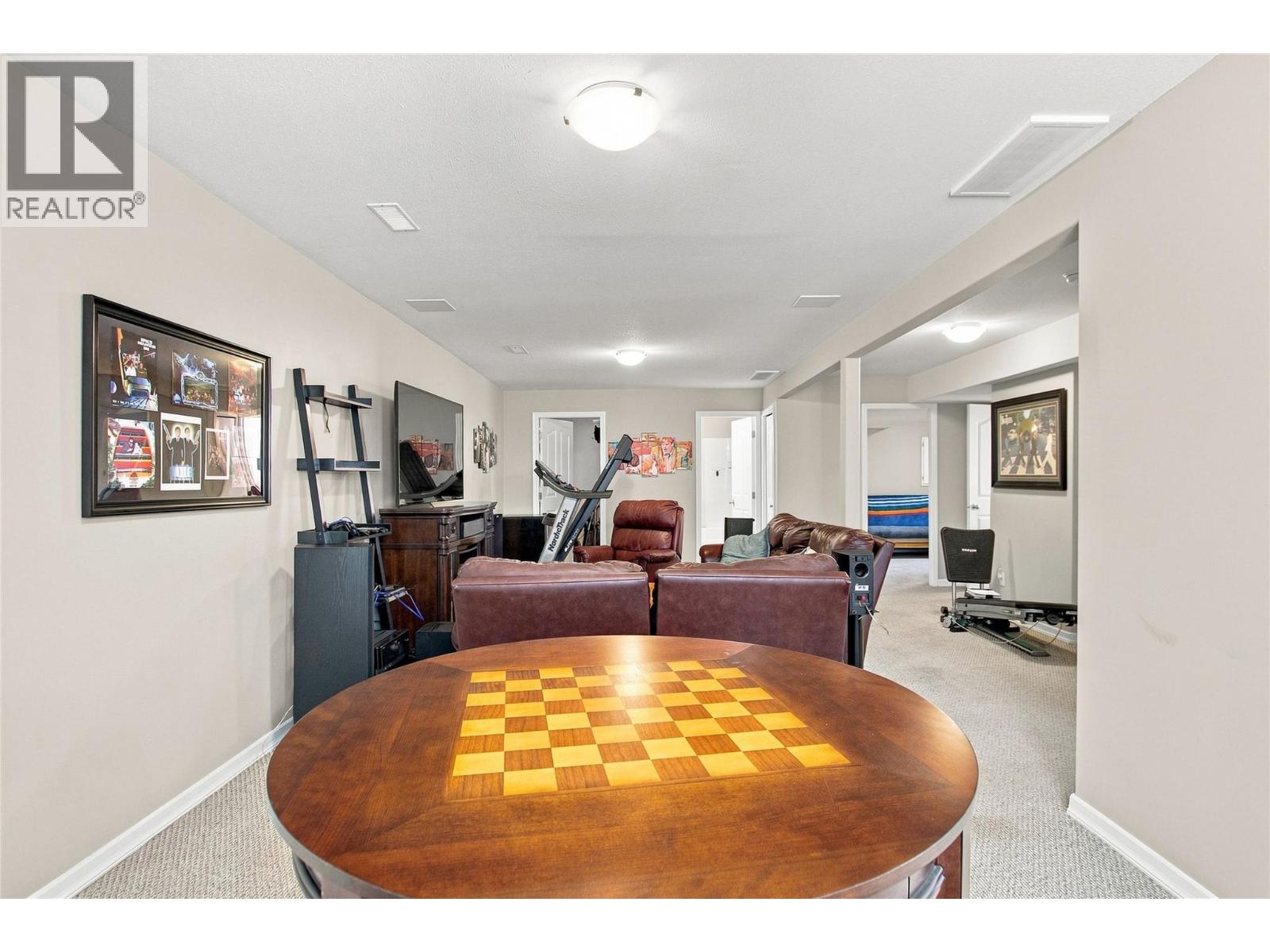1373 Copperhead Drive, Kamloops, British Columbia  V2E 2T4 - Photo 27 - 10397471
