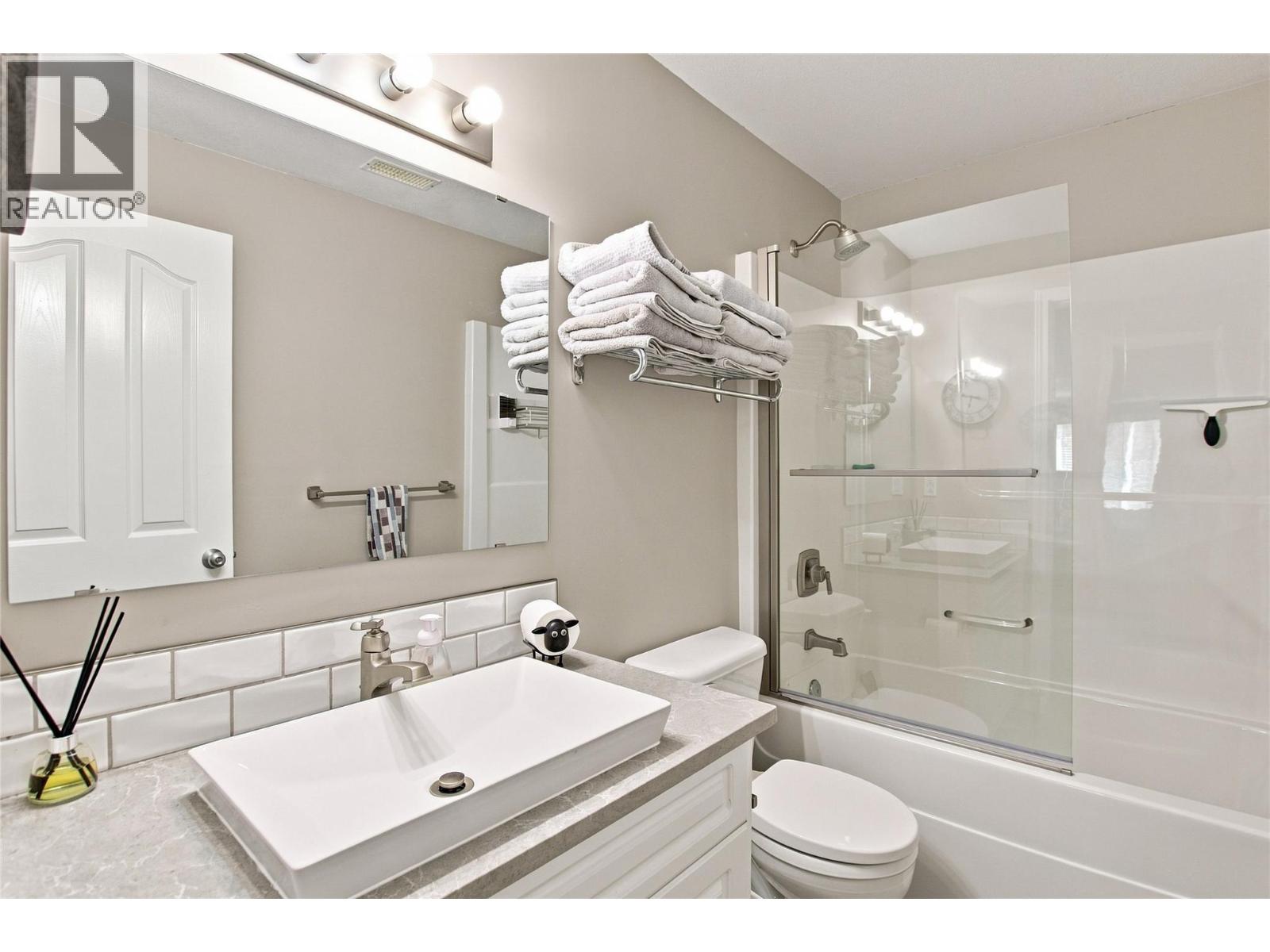 1373 Copperhead Drive, Kamloops, British Columbia  V2E 2T4 - Photo 30 - 10397471