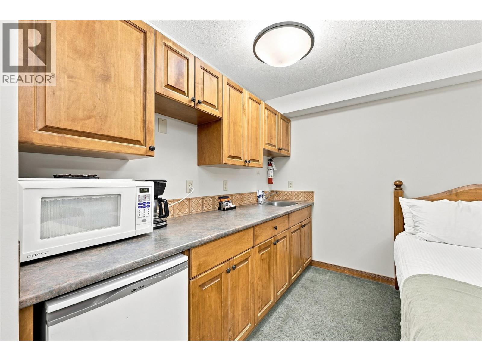 3160 Creekside Way Unit# 331, Sun Peaks, British Columbia  V0E 5N0 - Photo 6 - 10397827