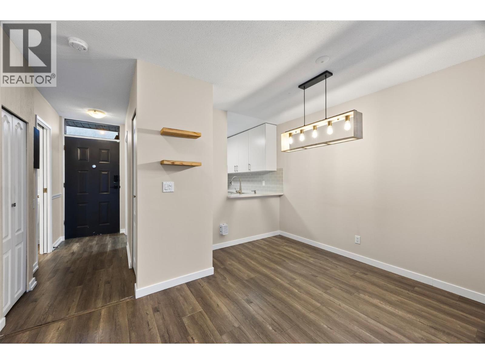 145 Nicola Street Unit# 14, Kamloops, British Columbia  V2C 2P2 - Photo 4 - 10397720