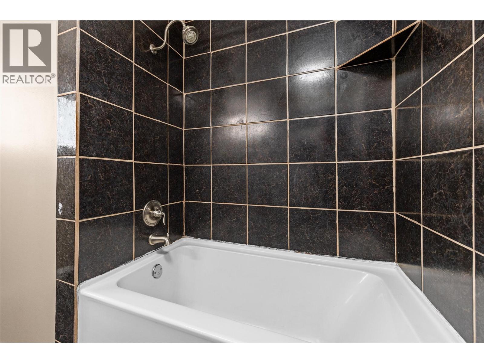 420 Hillaby Avenue, Kelowna, British Columbia  V1X 6G2 - Photo 24 - 10396142