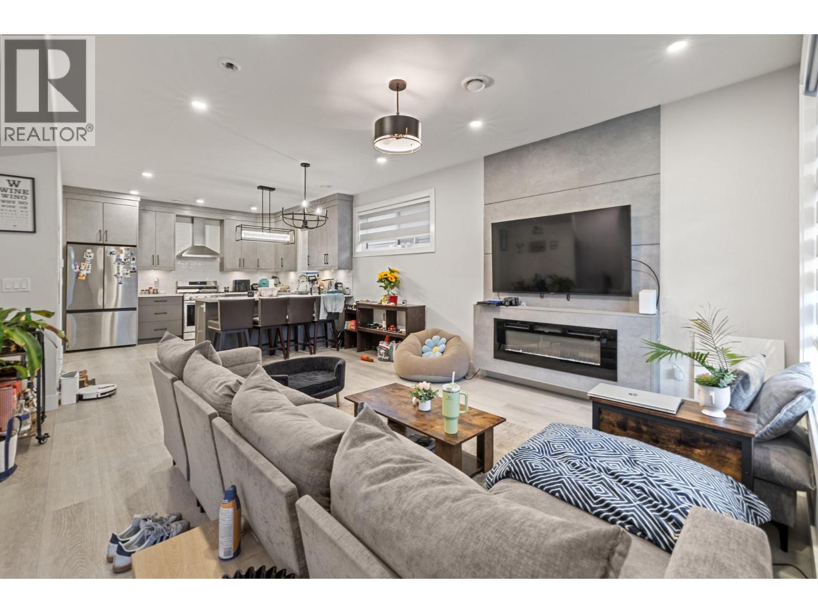 830 Glenwood Avenue Unit# 2, Kelowna, British Columbia  V1Y 5M5 - Photo 1 - 10397694