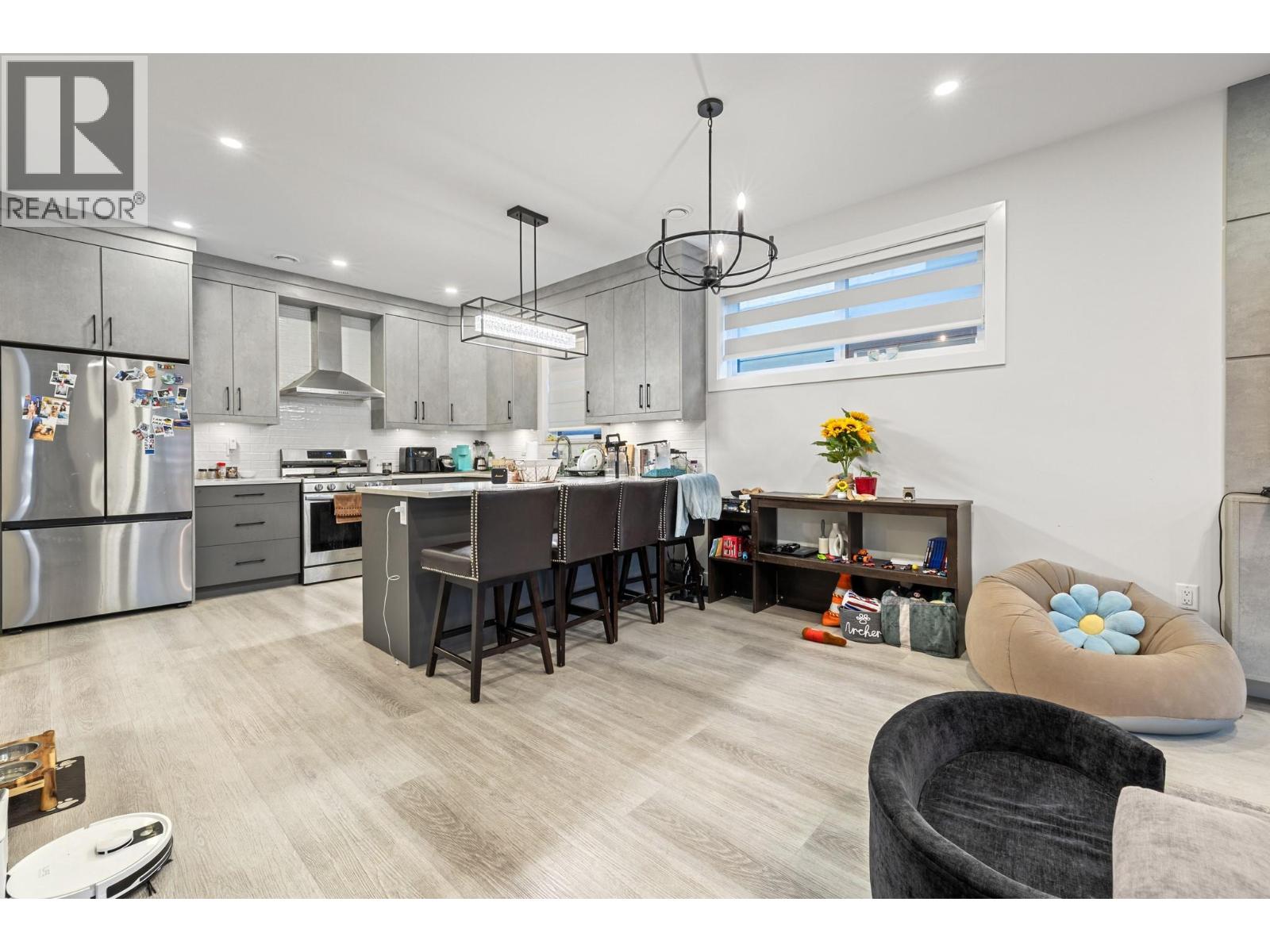 830 Glenwood Avenue Unit# 2, Kelowna, British Columbia  V1Y 5M5 - Photo 3 - 10397694