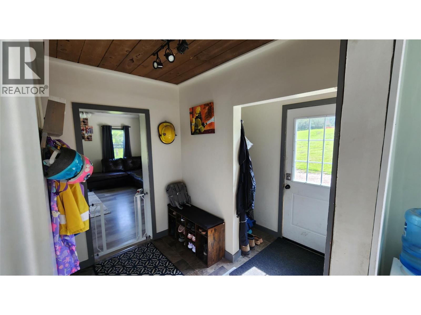 13287 Linklater Lane, Pouce Coupe, British Columbia  V0C 2C0 - Photo 4 - 10397690