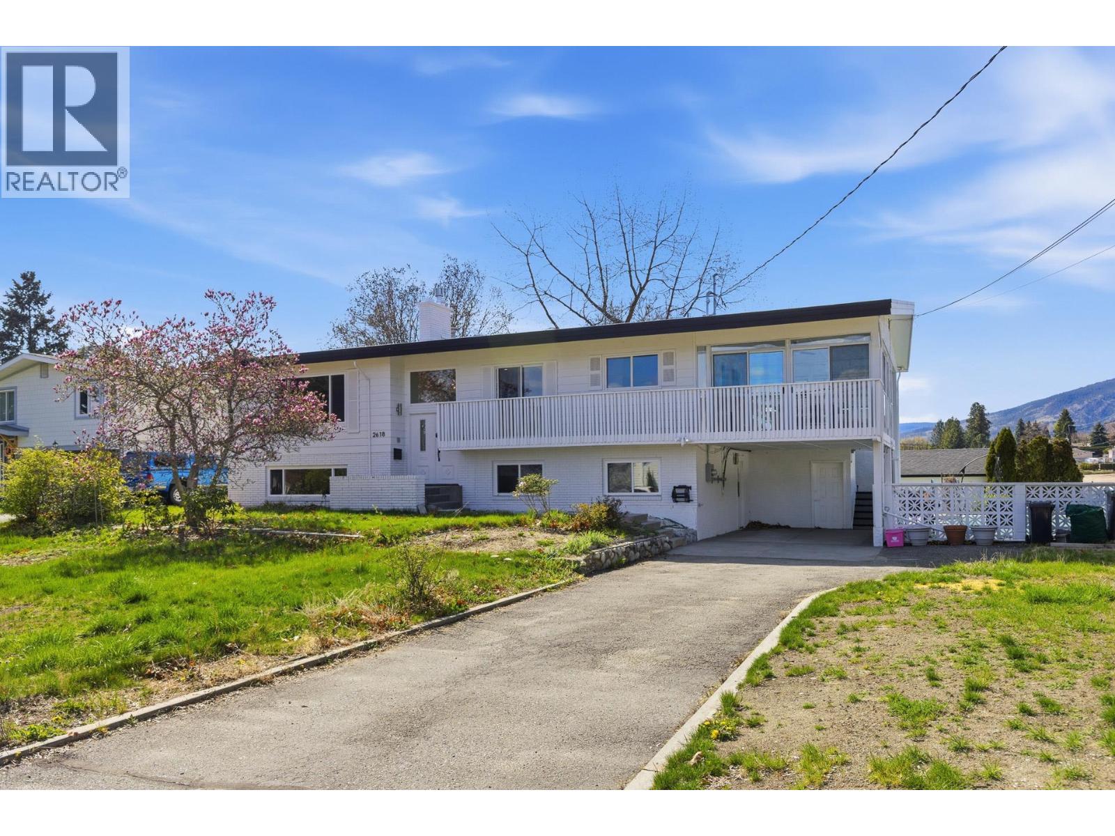 2618 Thacker Drive, West Kelowna, British Columbia  V1Z 1W3 - Photo 2 - 10397829