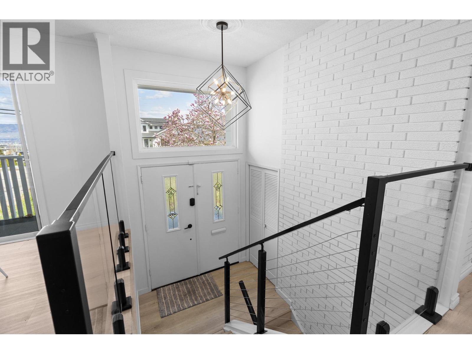 2618 Thacker Drive, West Kelowna, British Columbia  V1Z 1W3 - Photo 5 - 10397829