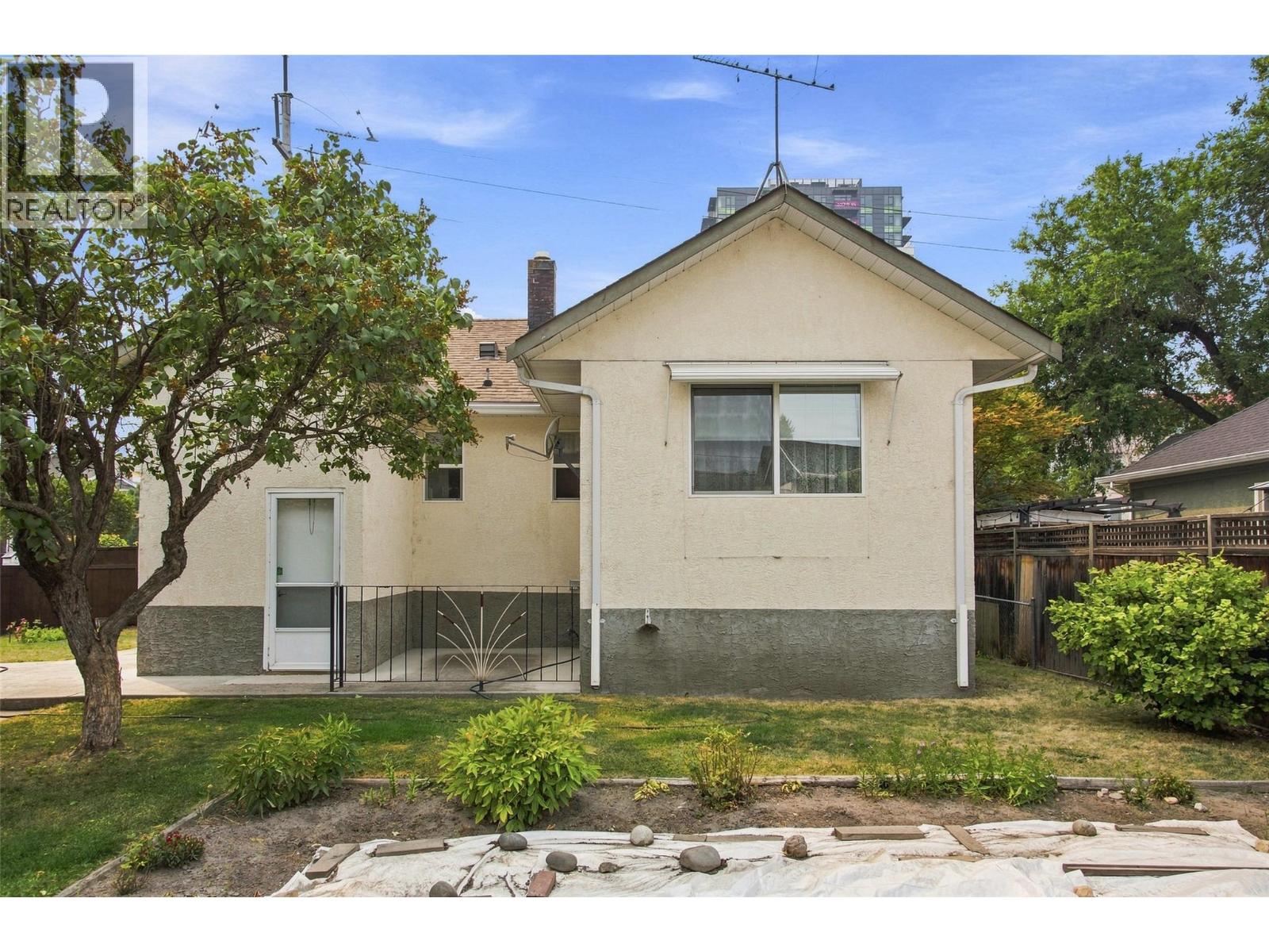 1339 Richter Street, Kelowna, British Columbia  V1Y 2L5 - Photo 36 - 10397749