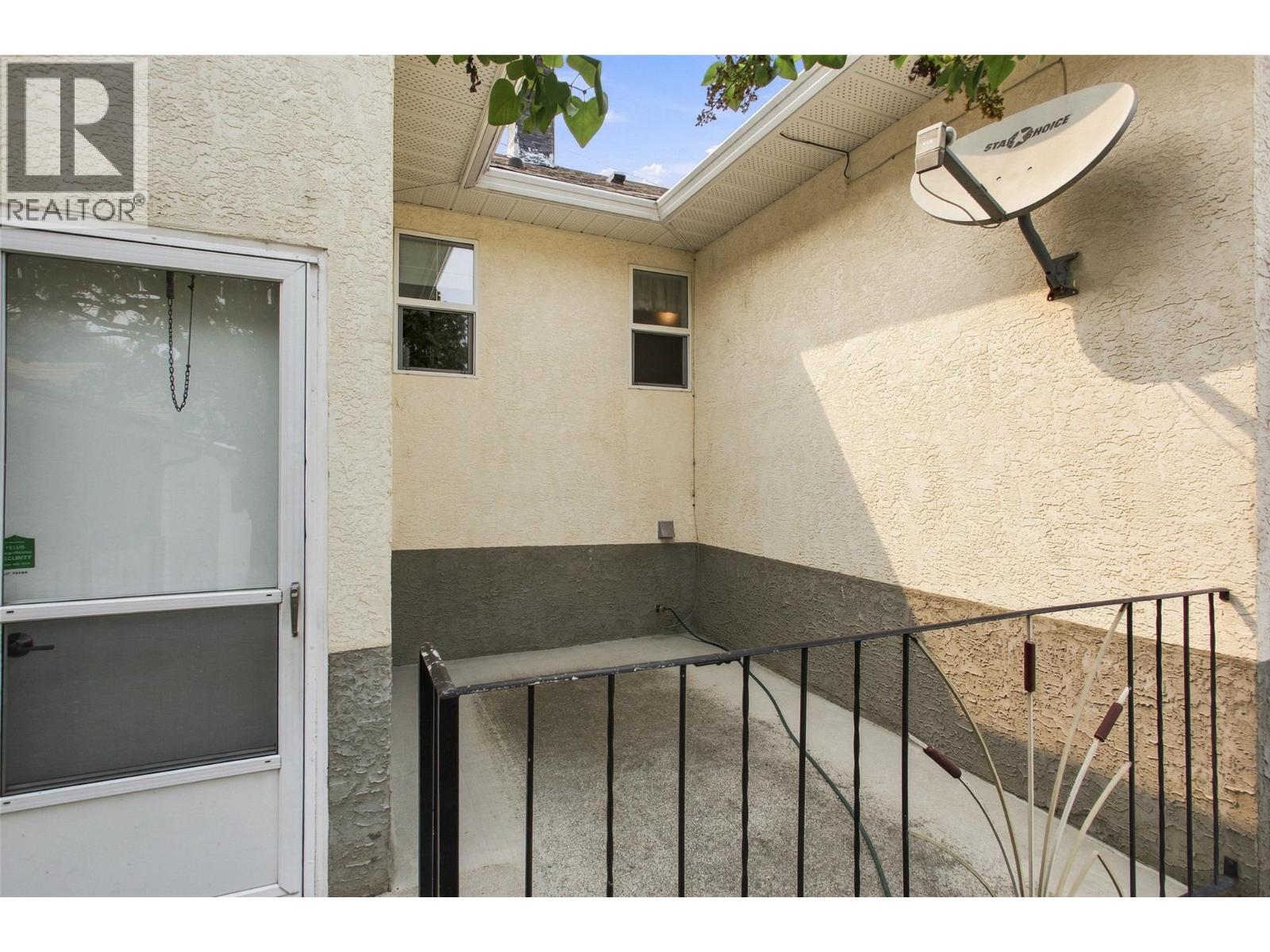 1339 Richter Street, Kelowna, British Columbia  V1Y 2L5 - Photo 40 - 10397749