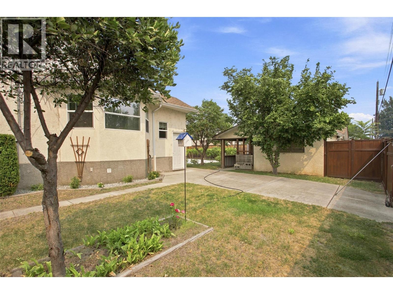 1339 Richter Street, Kelowna, British Columbia  V1Y 2L5 - Photo 42 - 10397749