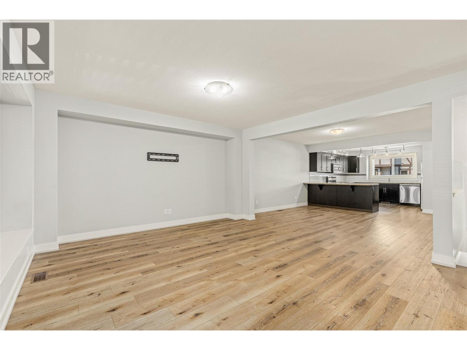 1651 Lynrick Road Unit# 105, Kelowna, British Columbia  V1P 1E8 - Photo 11 - 10396566