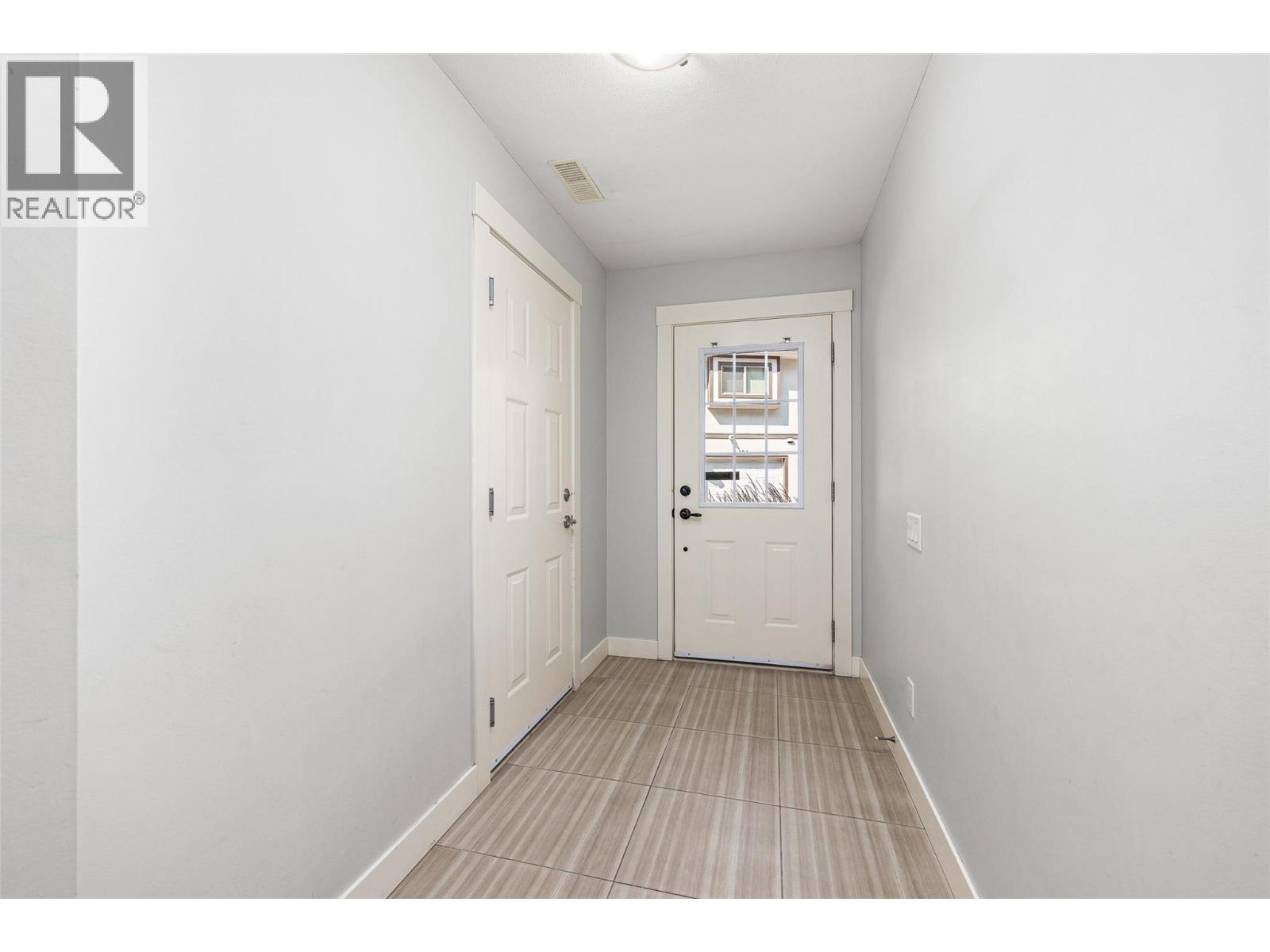 1651 Lynrick Road Unit# 105, Kelowna, British Columbia  V1P 1E8 - Photo 33 - 10396566