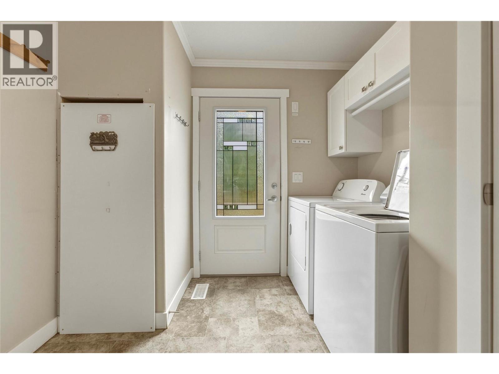 518 Willow Street, Fauquier, British Columbia  V0G 1K0 - Photo 21 - 10397571