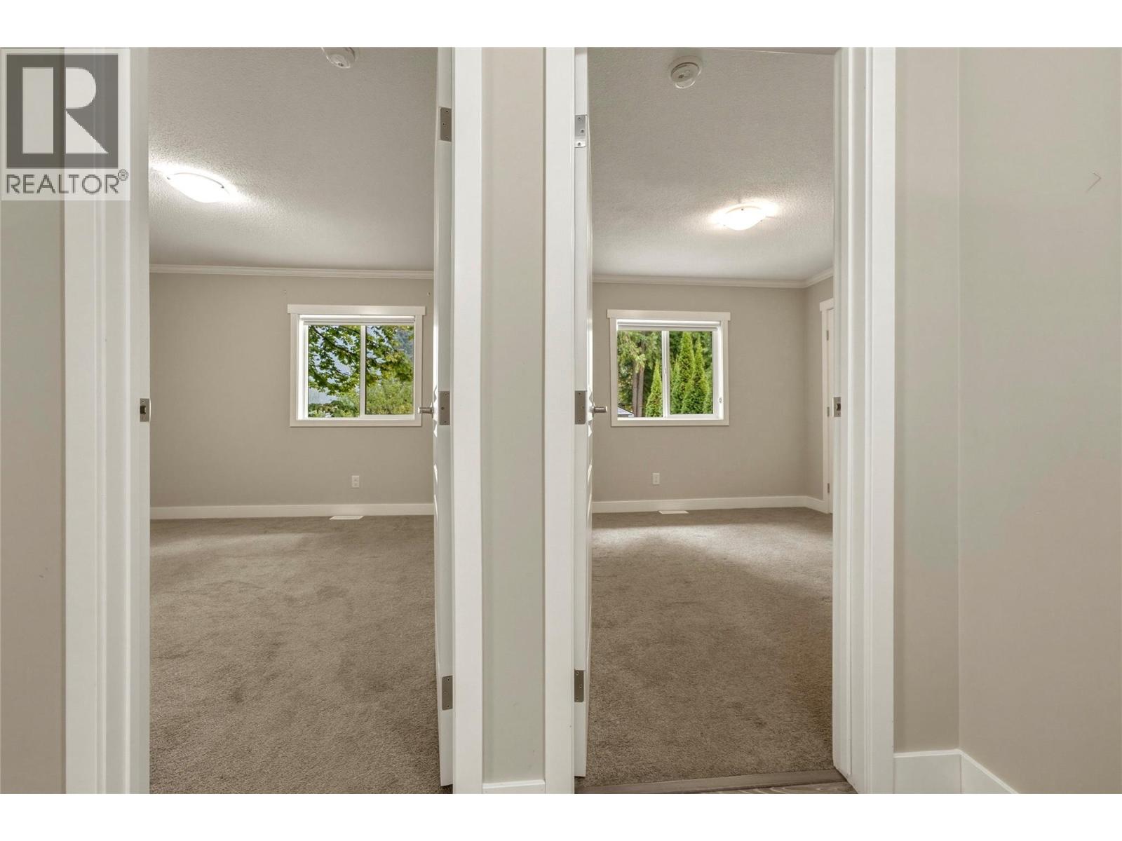518 Willow Street, Fauquier, British Columbia  V0G 1K0 - Photo 34 - 10397571