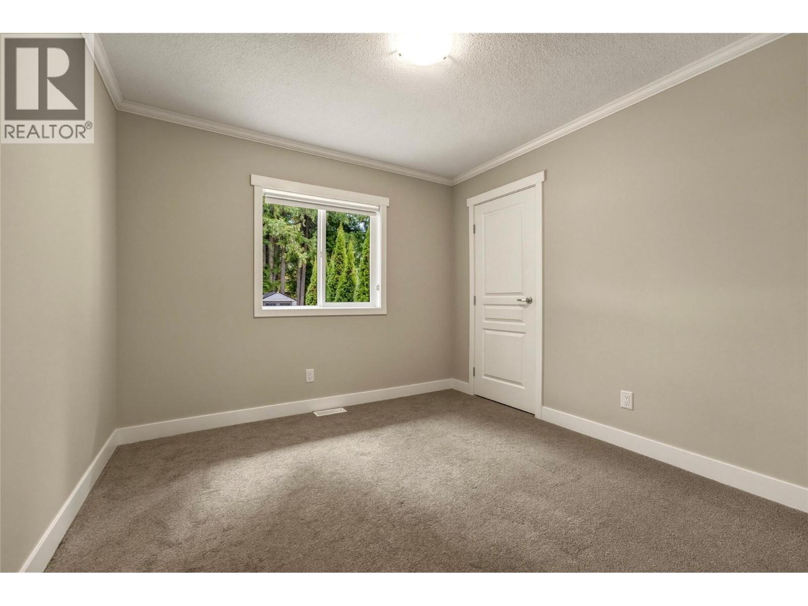 518 Willow Street, Fauquier, British Columbia  V0G 1K0 - Photo 37 - 10397571
