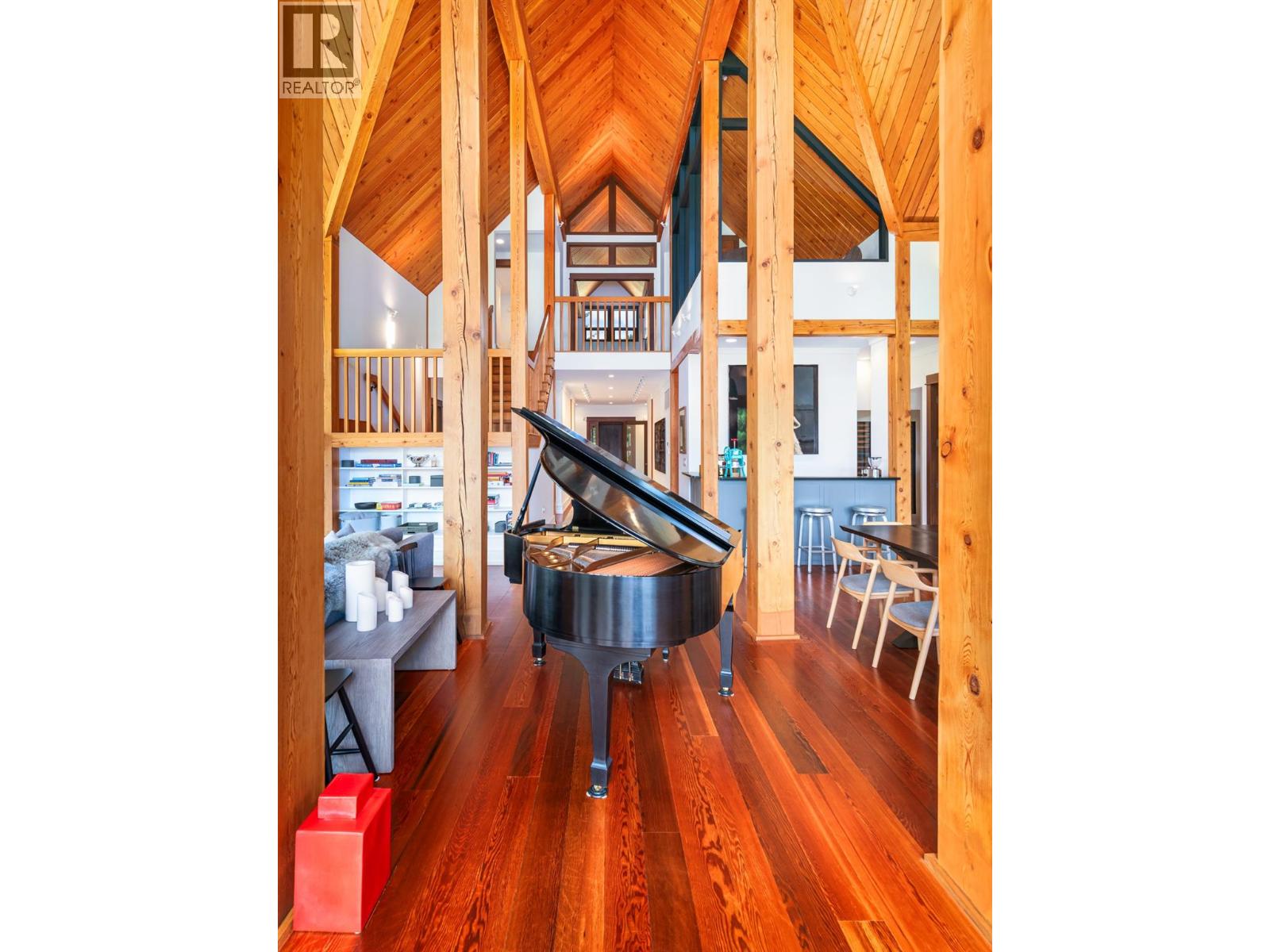 4785 Airport Way, Revelstoke, British Columbia  V0E 2S3 - Photo 10 - 10396289