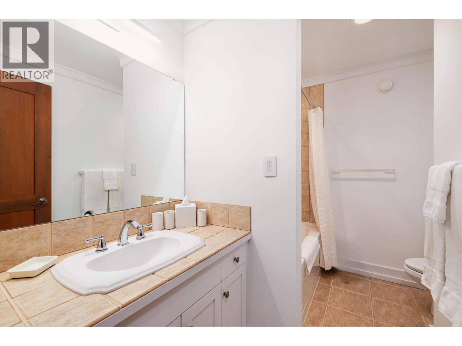4785 Airport Way, Revelstoke, British Columbia  V0E 2S3 - Photo 37 - 10396289