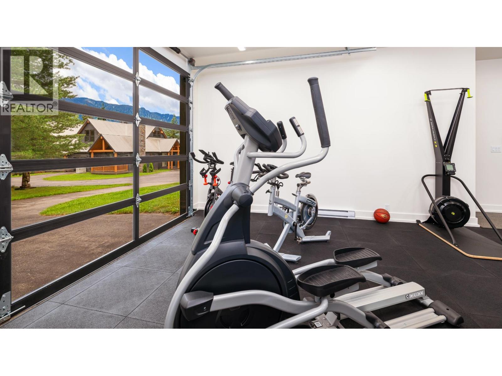 4785 Airport Way, Revelstoke, British Columbia  V0E 2S3 - Photo 47 - 10396289