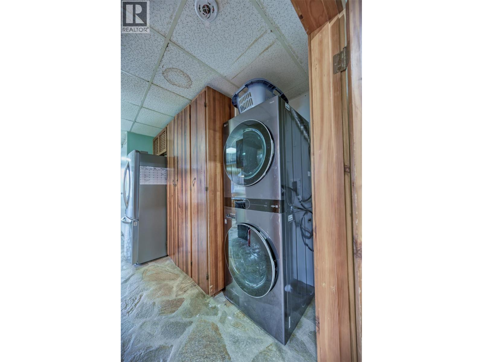 906 Harrwood Drive, Blue River, British Columbia  V0E 1J0 - Photo 24 - 10396278
