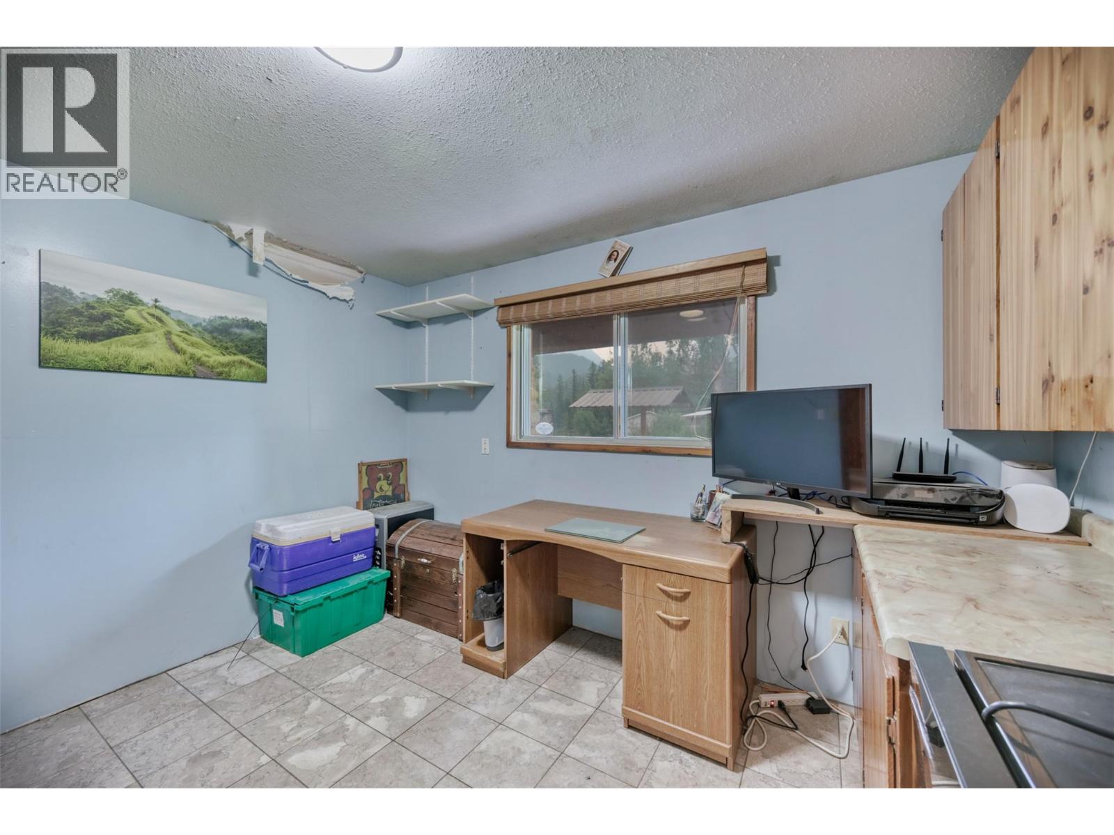 906 Harrwood Drive, Blue River, British Columbia  V0E 1J0 - Photo 30 - 10396278