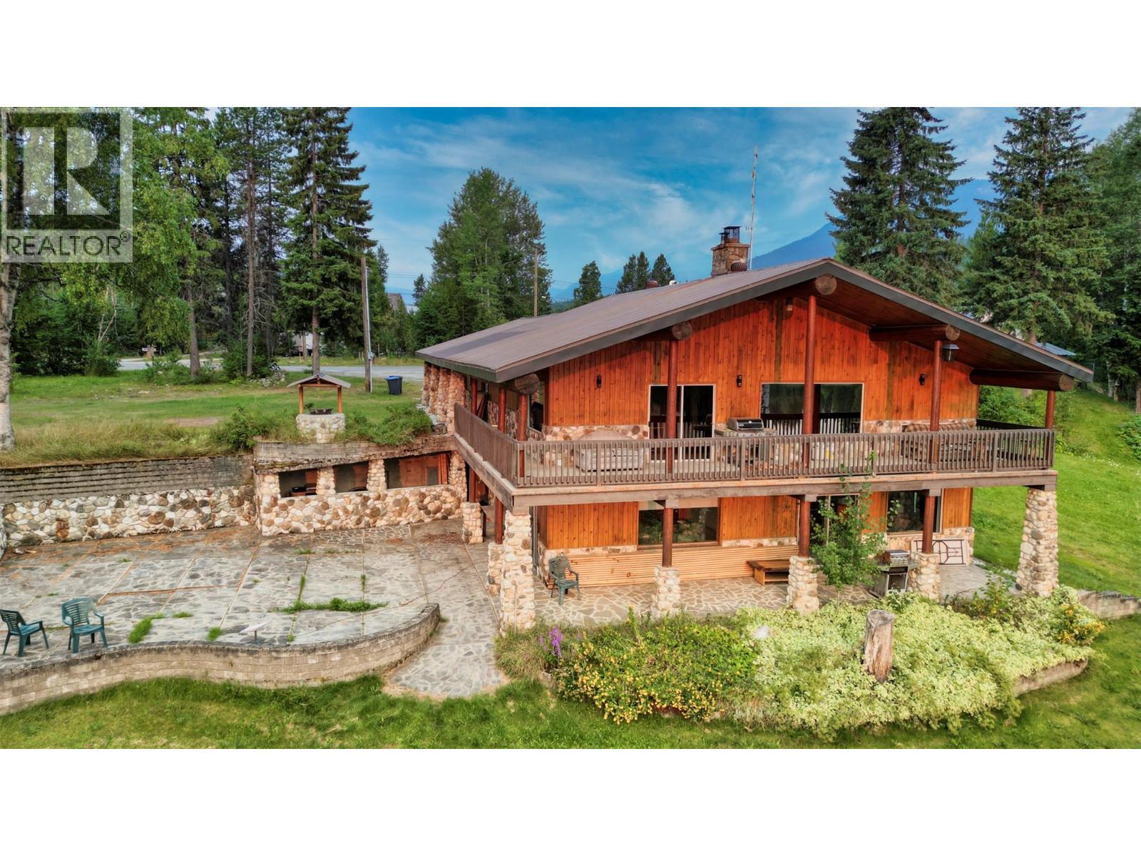 906 Harrwood Drive, Blue River, British Columbia  V0E 1J0 - Photo 32 - 10396278