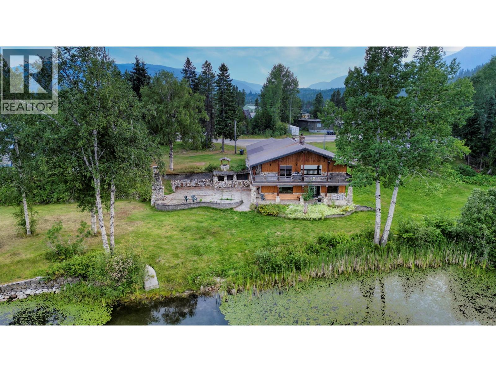 906 Harrwood Drive, Blue River, British Columbia  V0E 1J0 - Photo 7 - 10396278