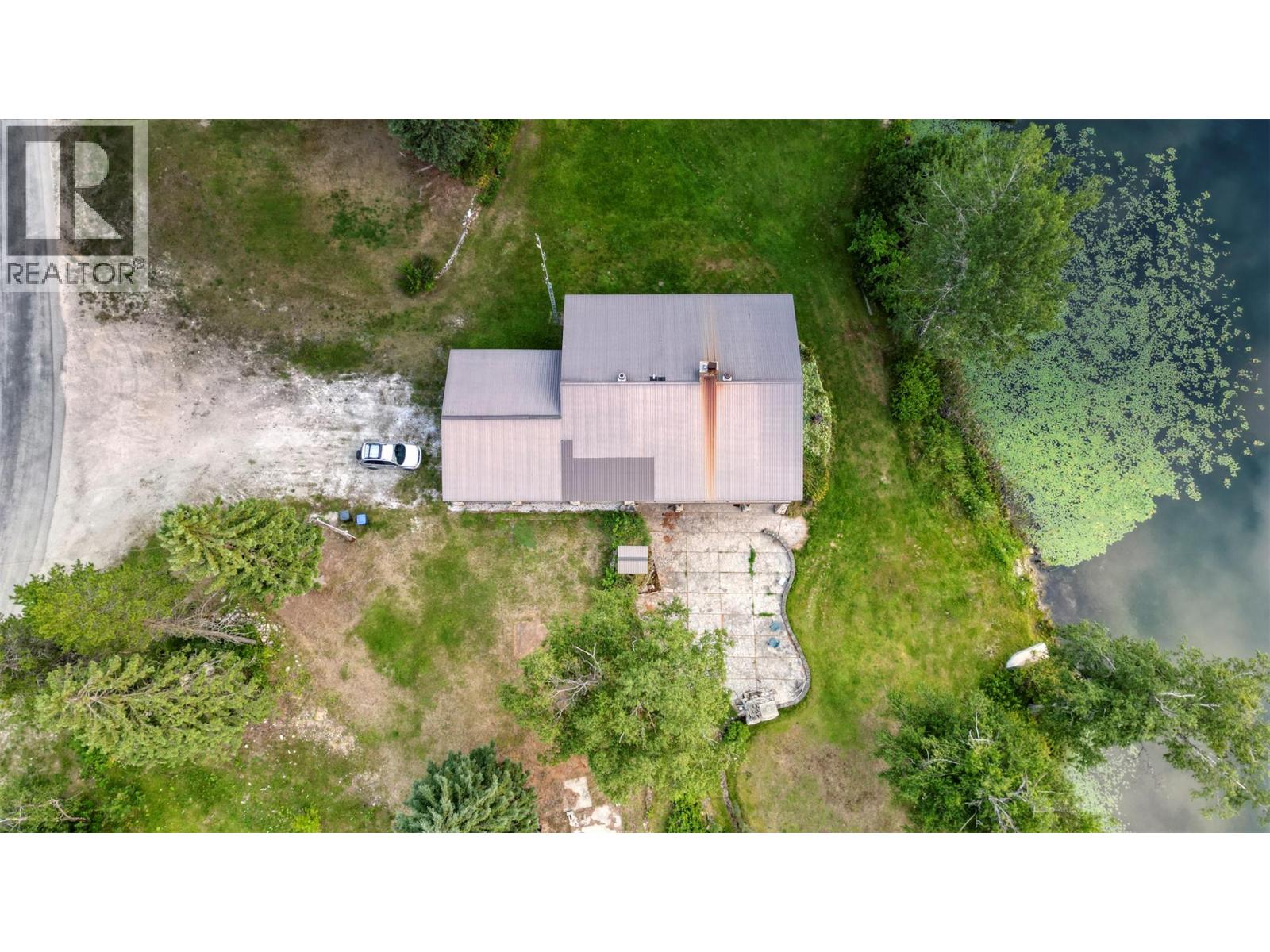 906 Harrwood Drive, Blue River, British Columbia  V0E 1J0 - Photo 8 - 10396278