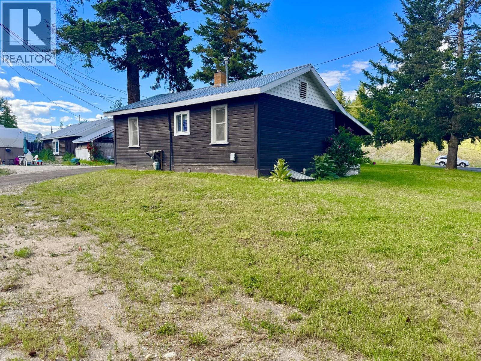282 97b Highway, Enderby, British Columbia  V0E 1V3 - Photo 8 - 10397812