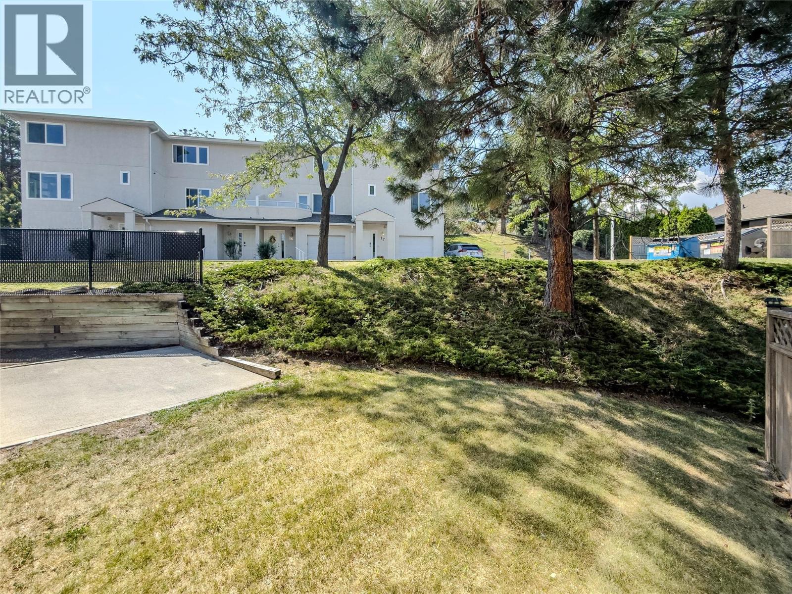 2050 Qu'appelle Boulevard Unit# 26, Kamloops, British Columbia  V2E 2R4 - Photo 28 - 10397606