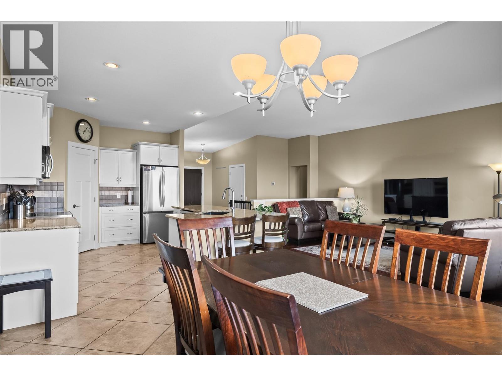 2421 Glacier Court Unit# 2, Kelowna, British Columbia  V1V 3A6 - Photo 13 - 10391052
