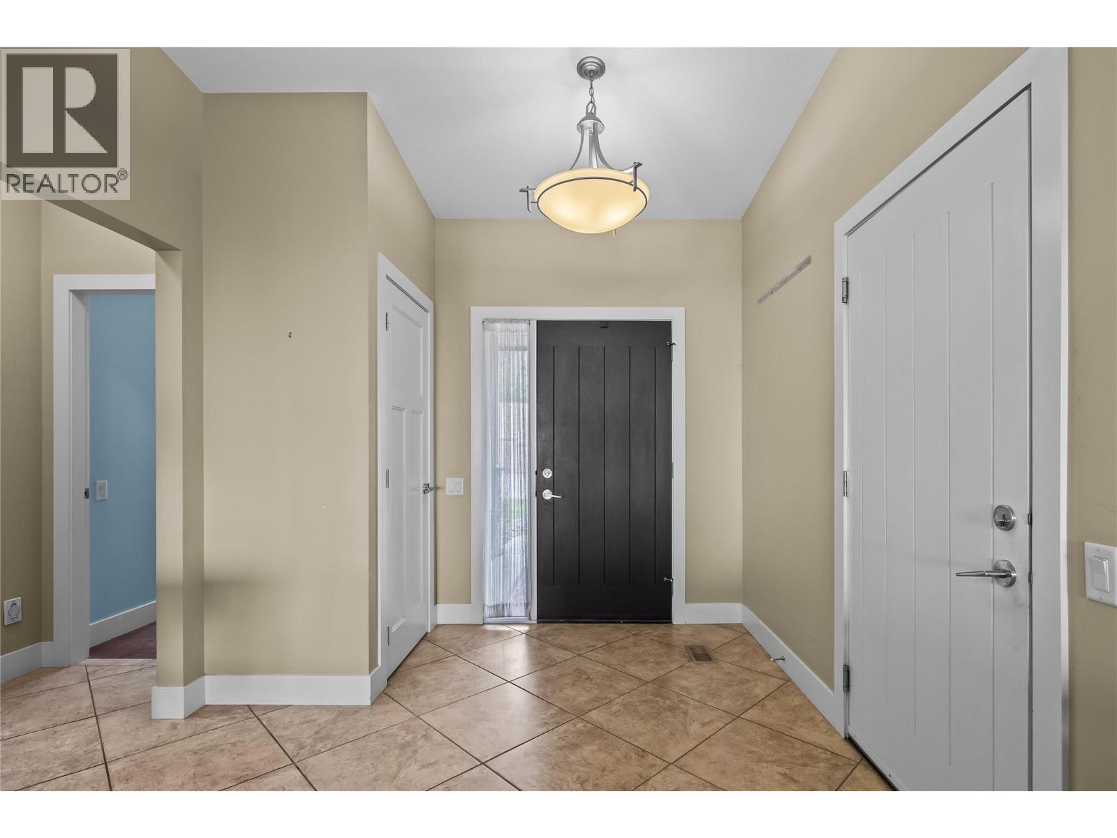 2421 Glacier Court Unit# 2, Kelowna, British Columbia  V1V 3A6 - Photo 17 - 10391052