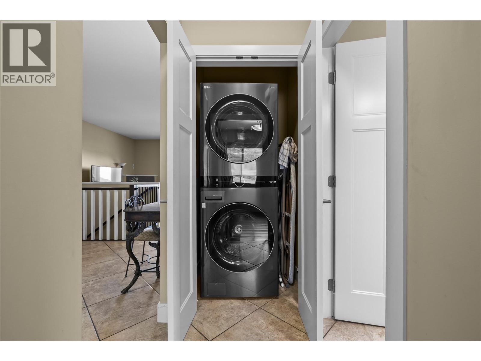 2421 Glacier Court Unit# 2, Kelowna, British Columbia  V1V 3A6 - Photo 25 - 10391052