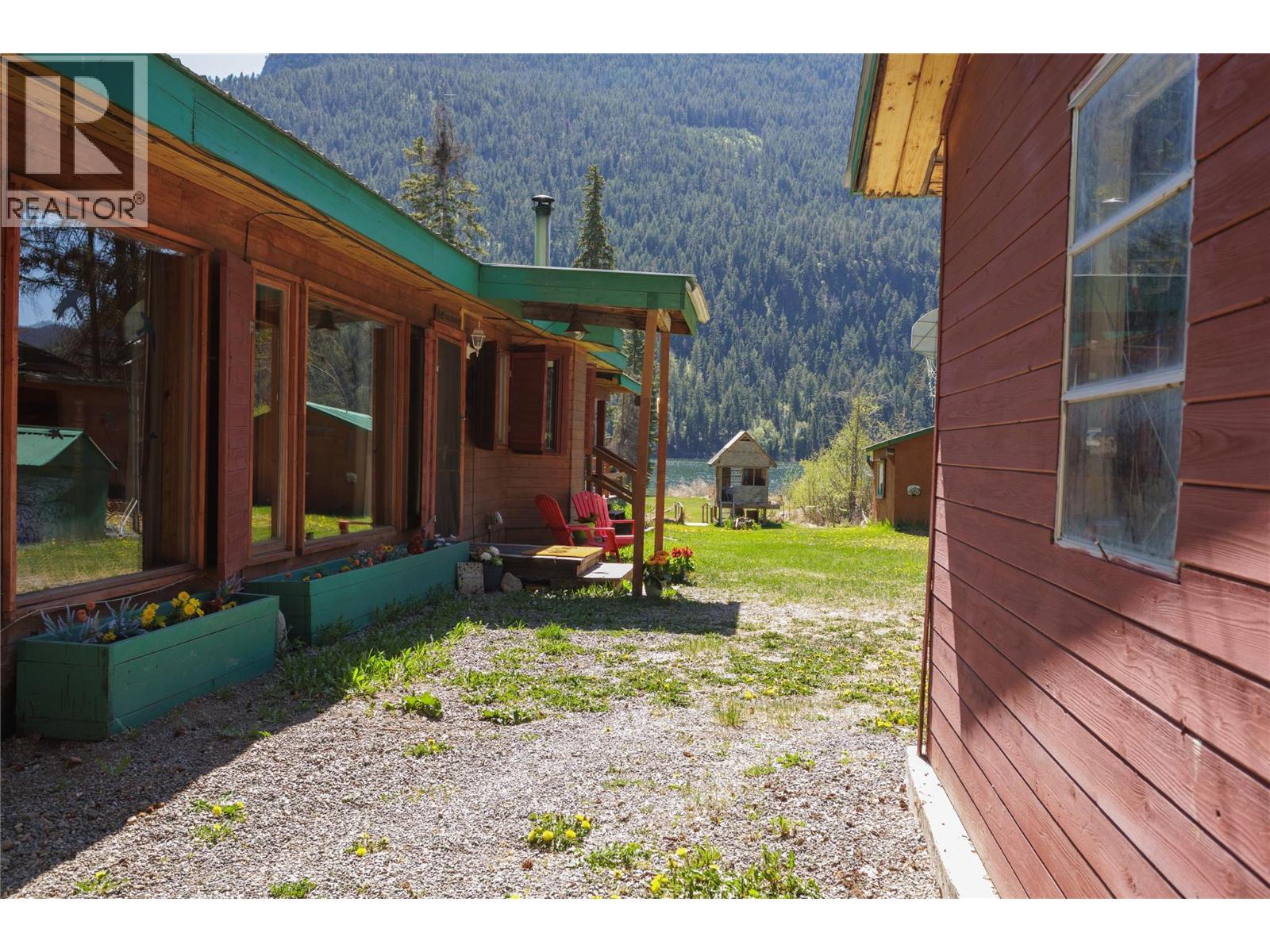 2572 Stoney Drive, Kamloops, British Columbia  V2H 1P1 - Photo 50 - 10397858