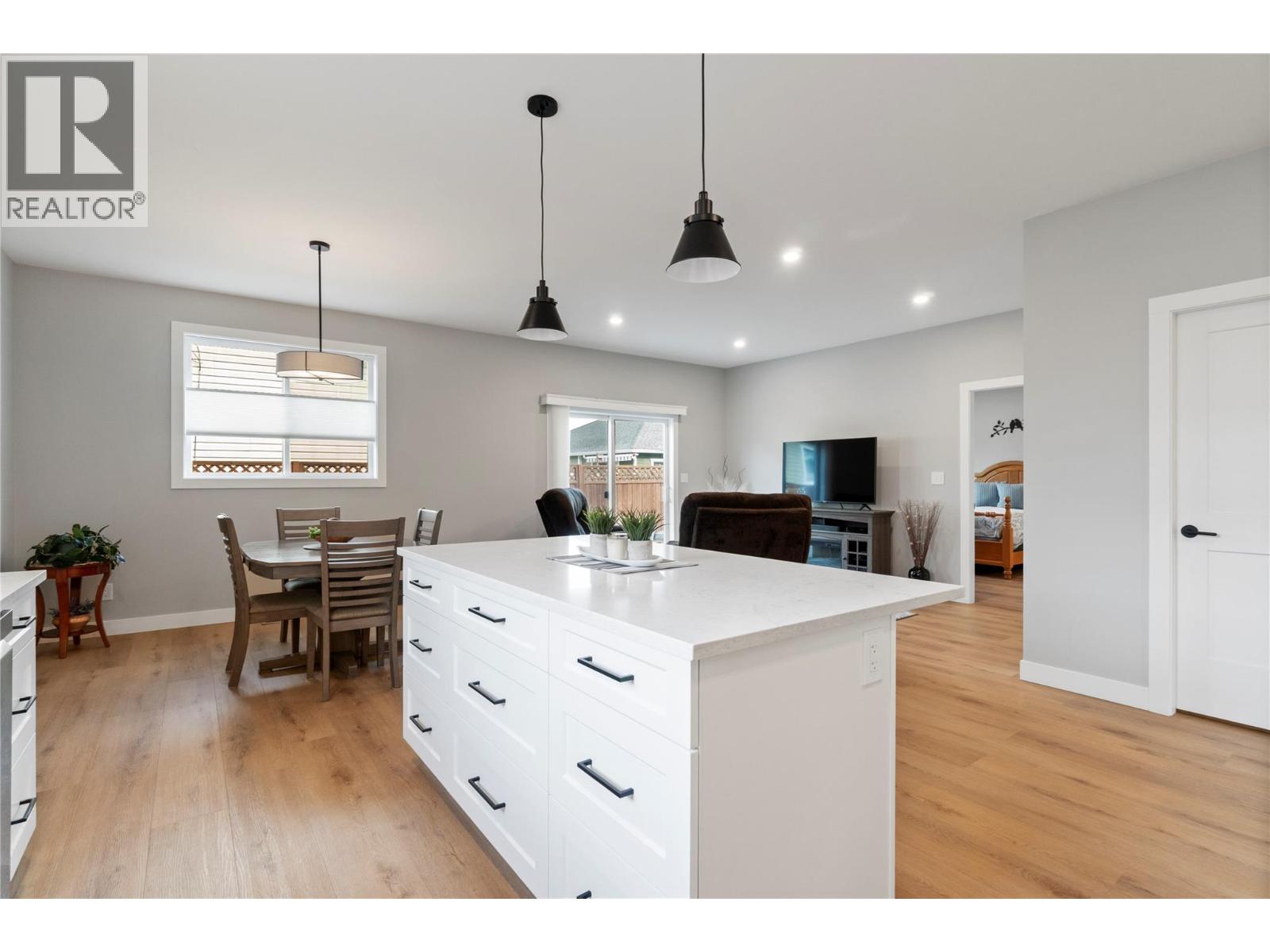 1330 10 Street Sw Unit# 16, Salmon Arm, British Columbia  V1E 0E4 - Photo 6 - 10397878
