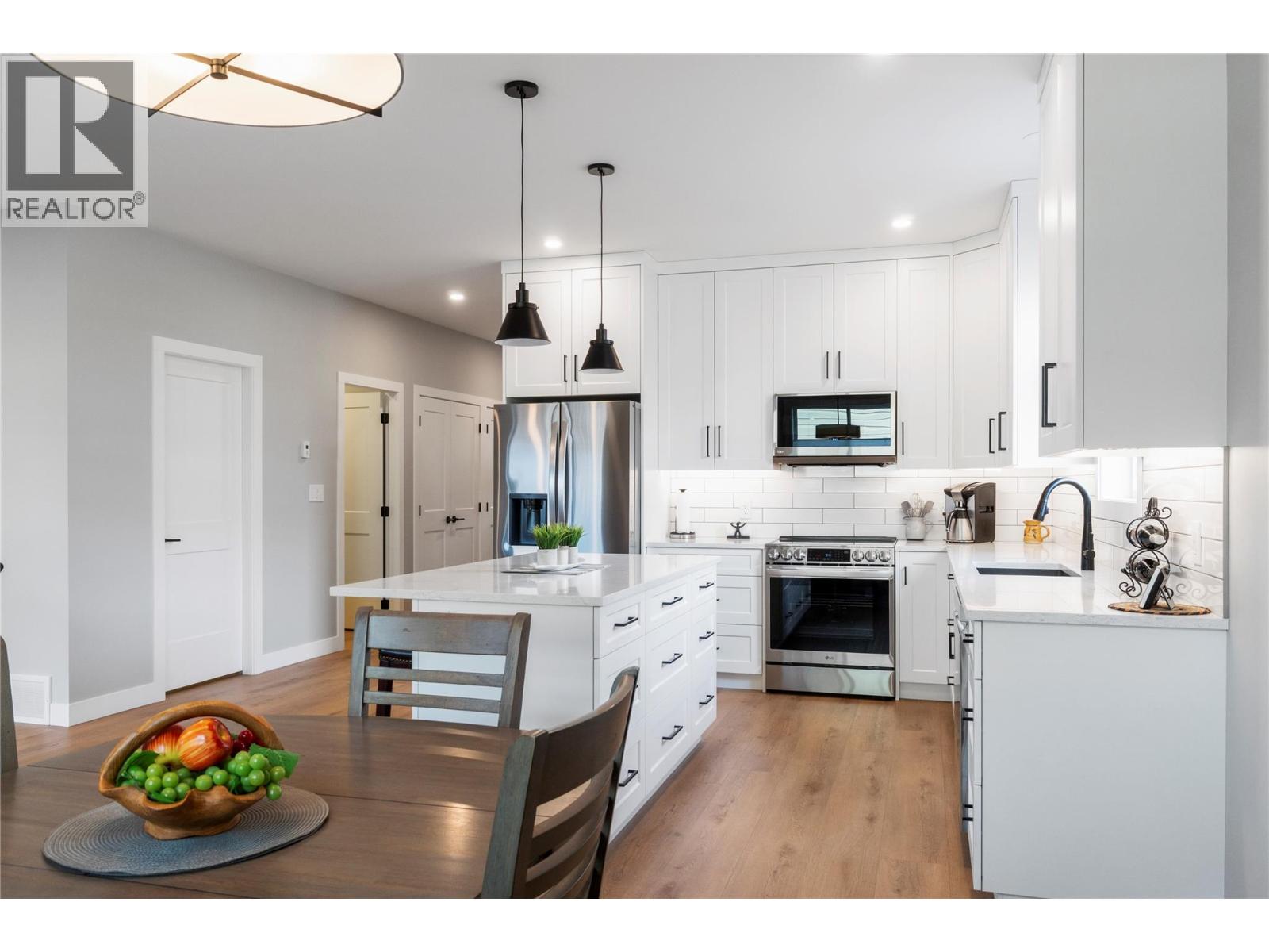 1330 10 Street Sw Unit# 16, Salmon Arm, British Columbia  V1E 0E4 - Photo 8 - 10397878