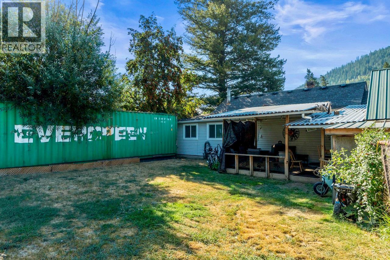 5722 97 Highway N, Falkland, British Columbia  V0E 1W0 - Photo 33 - 10397696