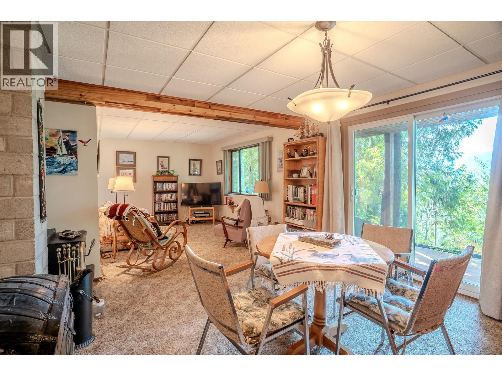 7496 Castle Heights, Anglemont, British Columbia  V0E 1M8 - Photo 20 - 10397900