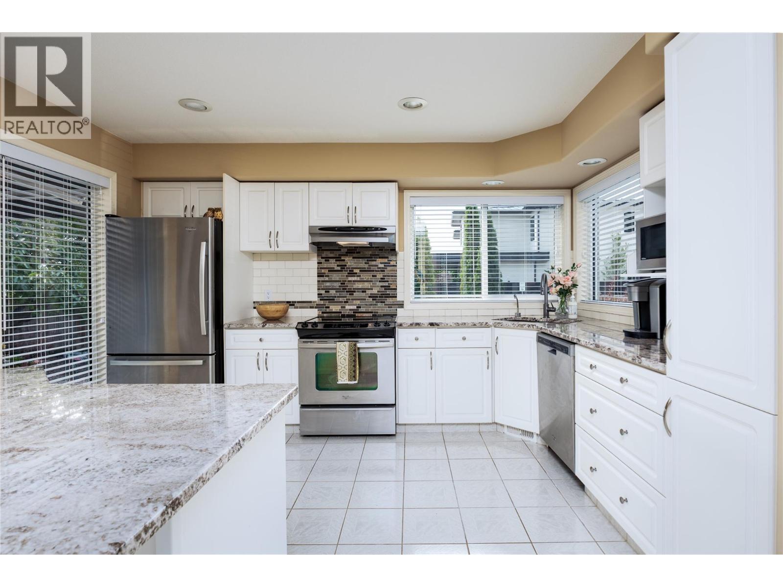 1339 Green Bay Road, West Kelowna, British Columbia  V4T 2B6 - Photo 9 - 10397916