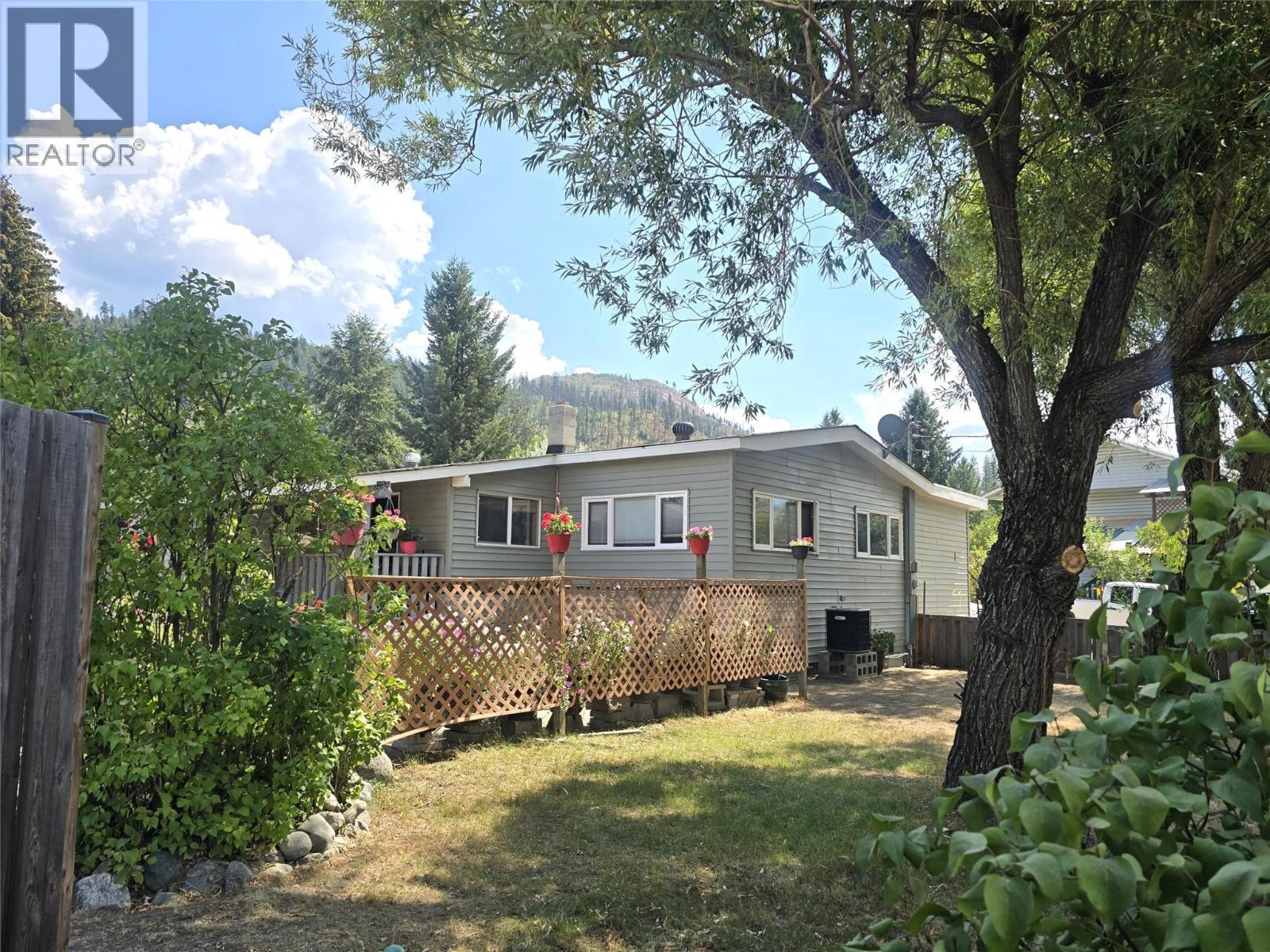 596-4590 Barriere Town Road, Barriere, British Columbia  V0E 1E0 - Photo 1 - 10397920