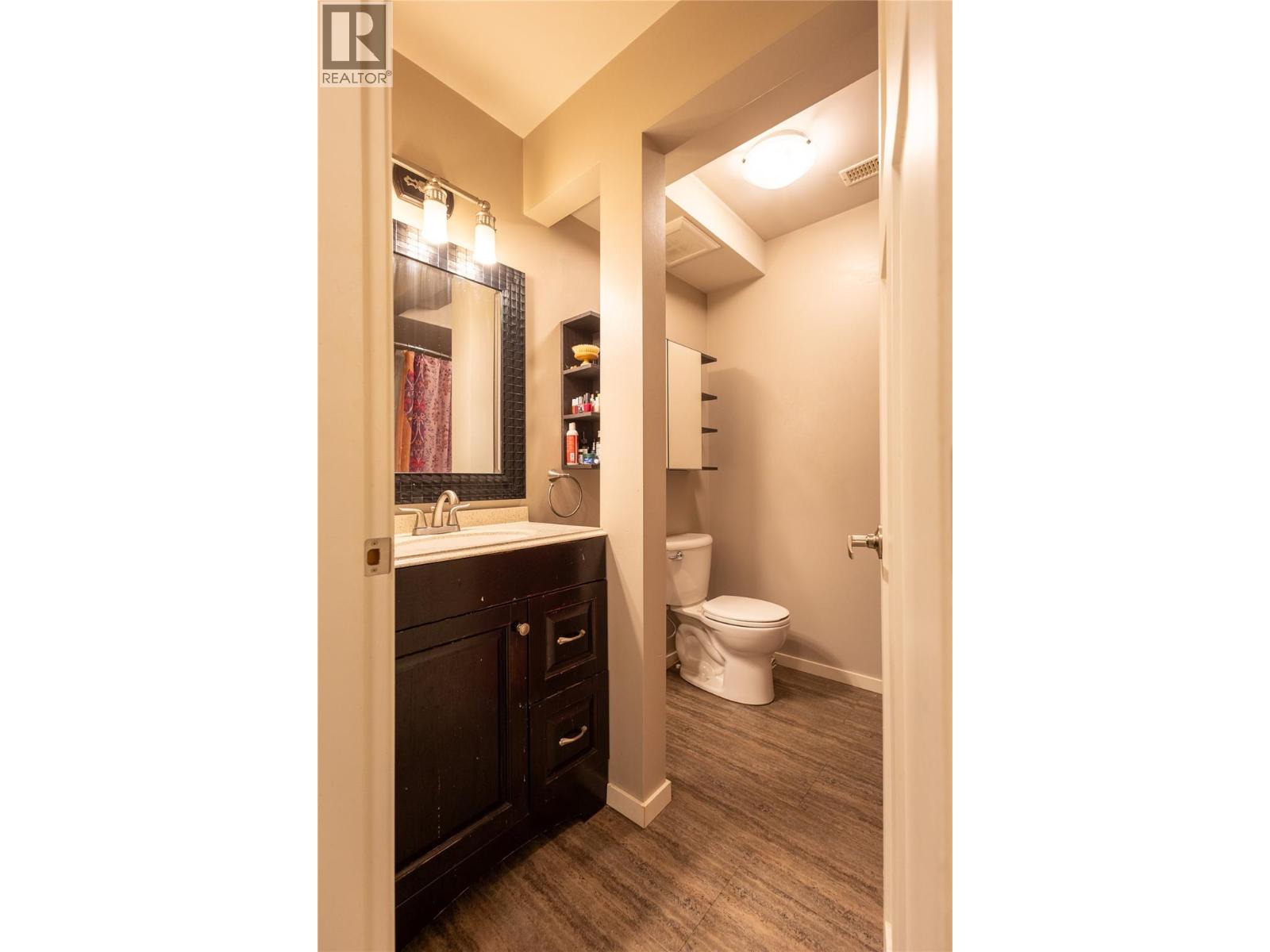 1007 Fourth Street, Nelson, British Columbia  V1L 2T5 - Photo 40 - 10397765