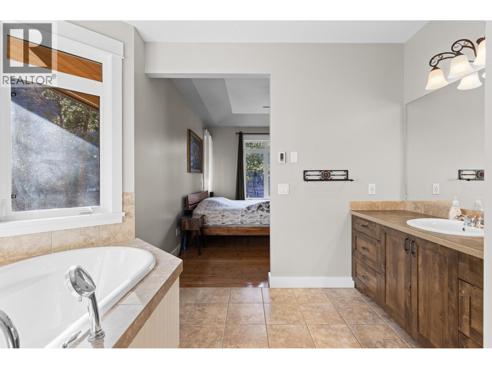 4802 Trepanier Road, Peachland, British Columbia  V0H 1X2 - Photo 33 - 10397922