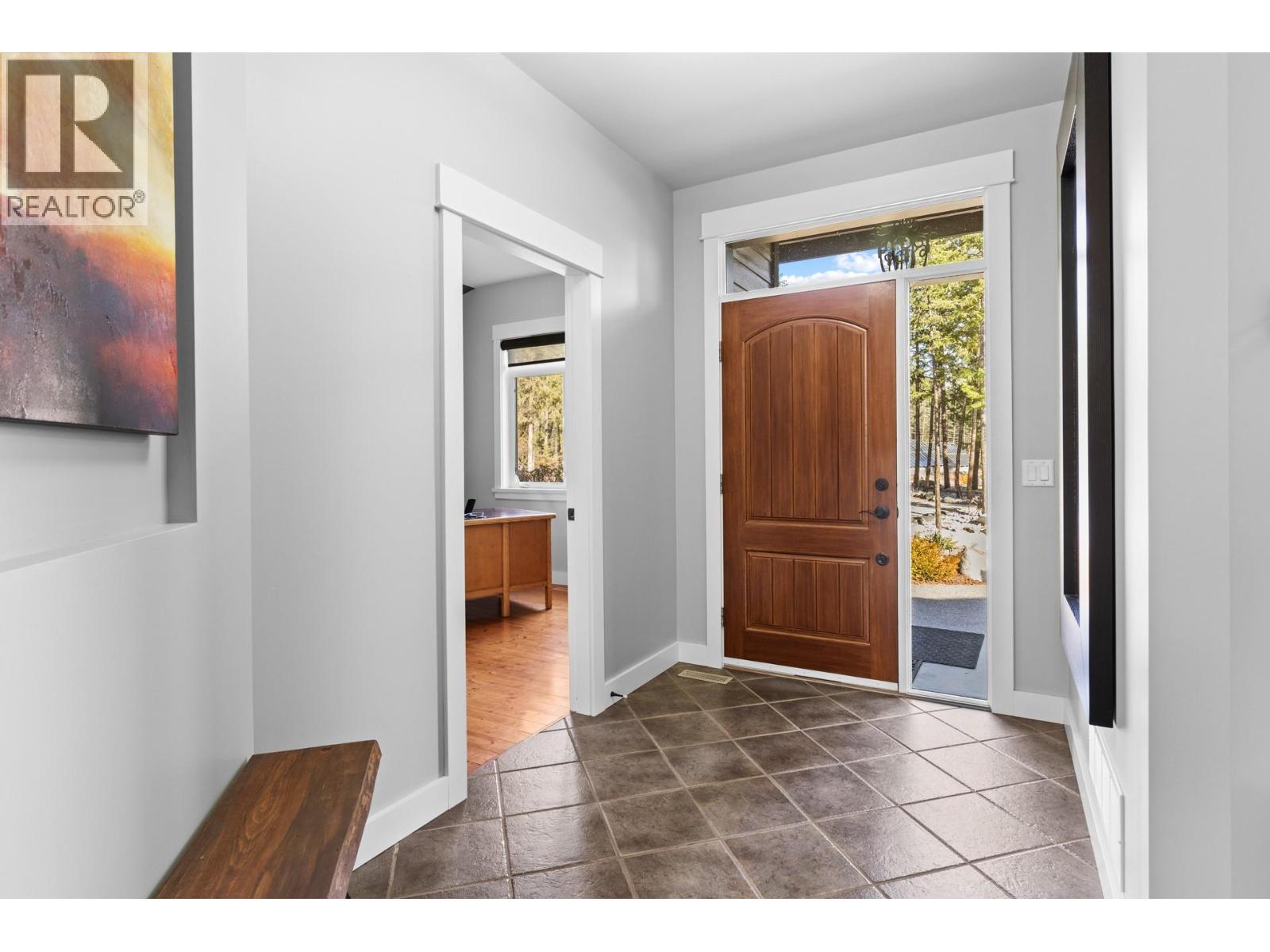 4802 Trepanier Road, Peachland, British Columbia  V0H 1X2 - Photo 8 - 10397922