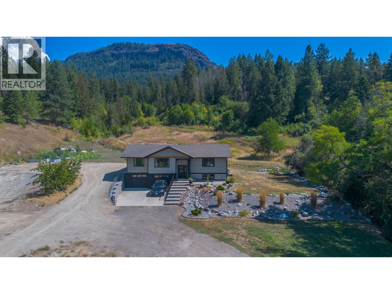 211 Enderby Grindrod Road, Enderby, British Columbia  V0E 1V4 - Photo 10 - 10397939