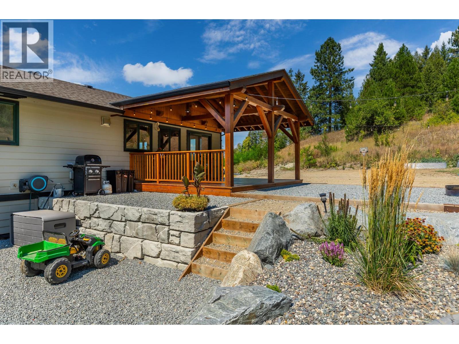 211 Enderby Grindrod Road, Enderby, British Columbia  V0E 1V4 - Photo 15 - 10397939