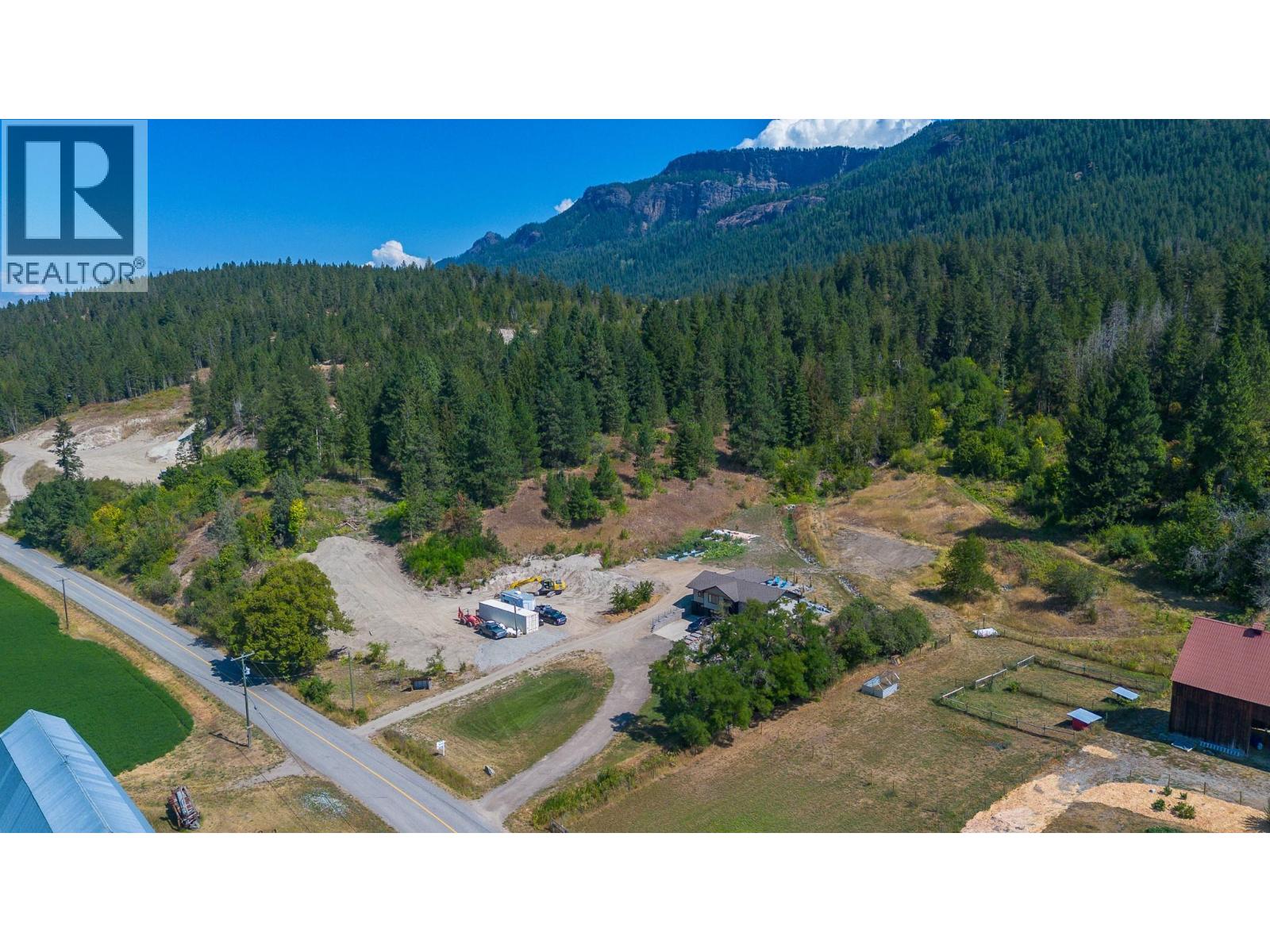 211 Enderby Grindrod Road, Enderby, British Columbia  V0E 1V4 - Photo 2 - 10397939