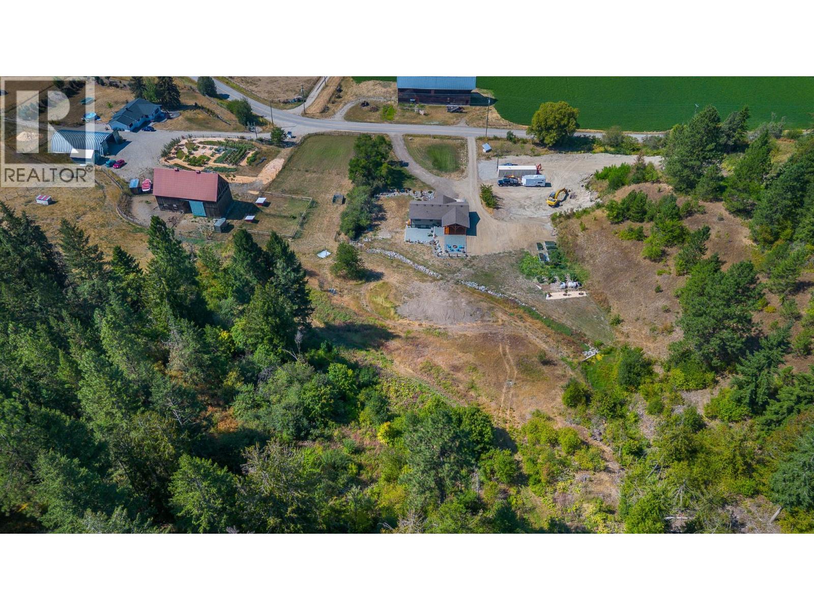 211 Enderby Grindrod Road, Enderby, British Columbia  V0E 1V4 - Photo 5 - 10397939