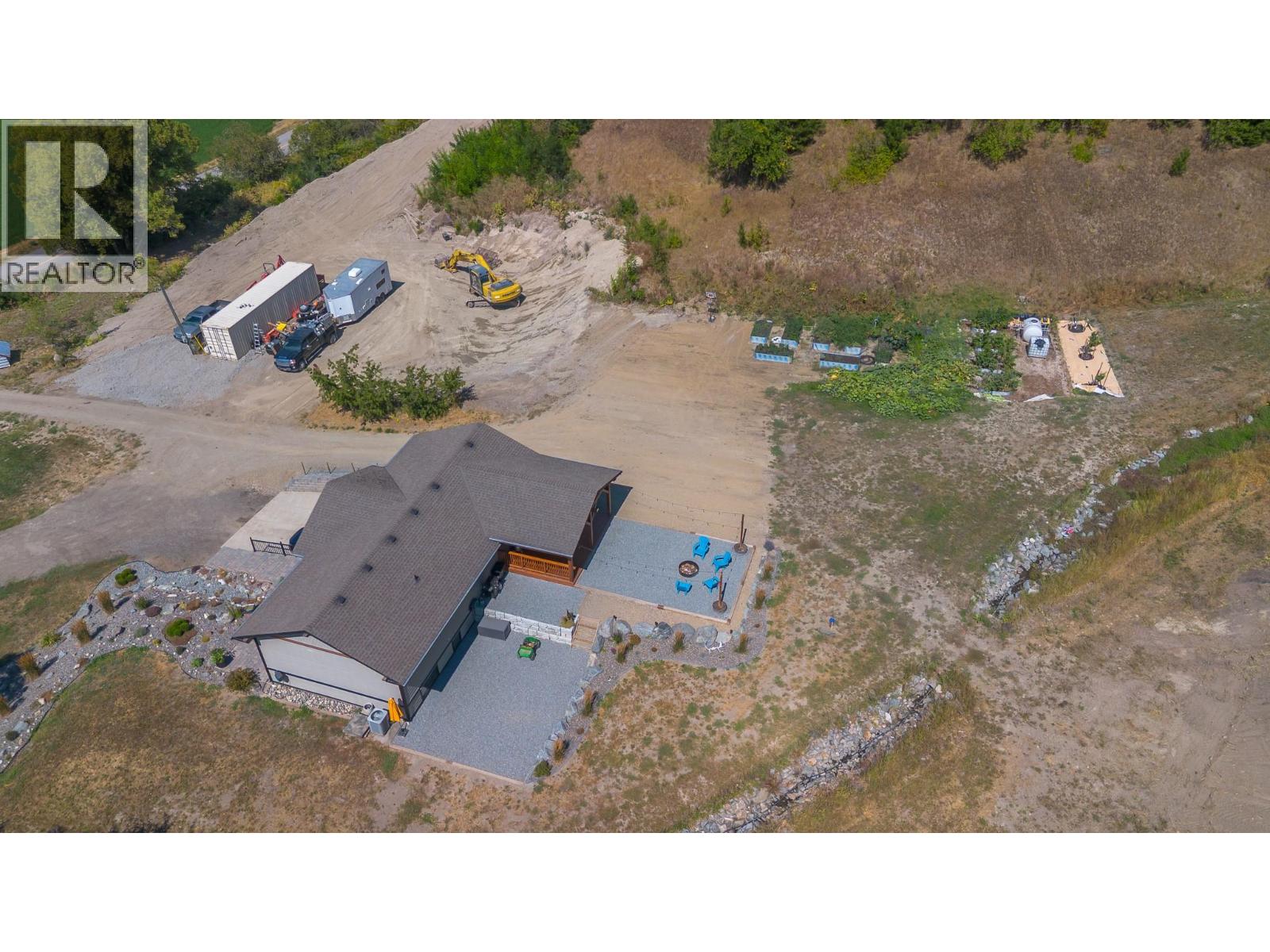 211 Enderby Grindrod Road, Enderby, British Columbia  V0E 1V4 - Photo 7 - 10397939