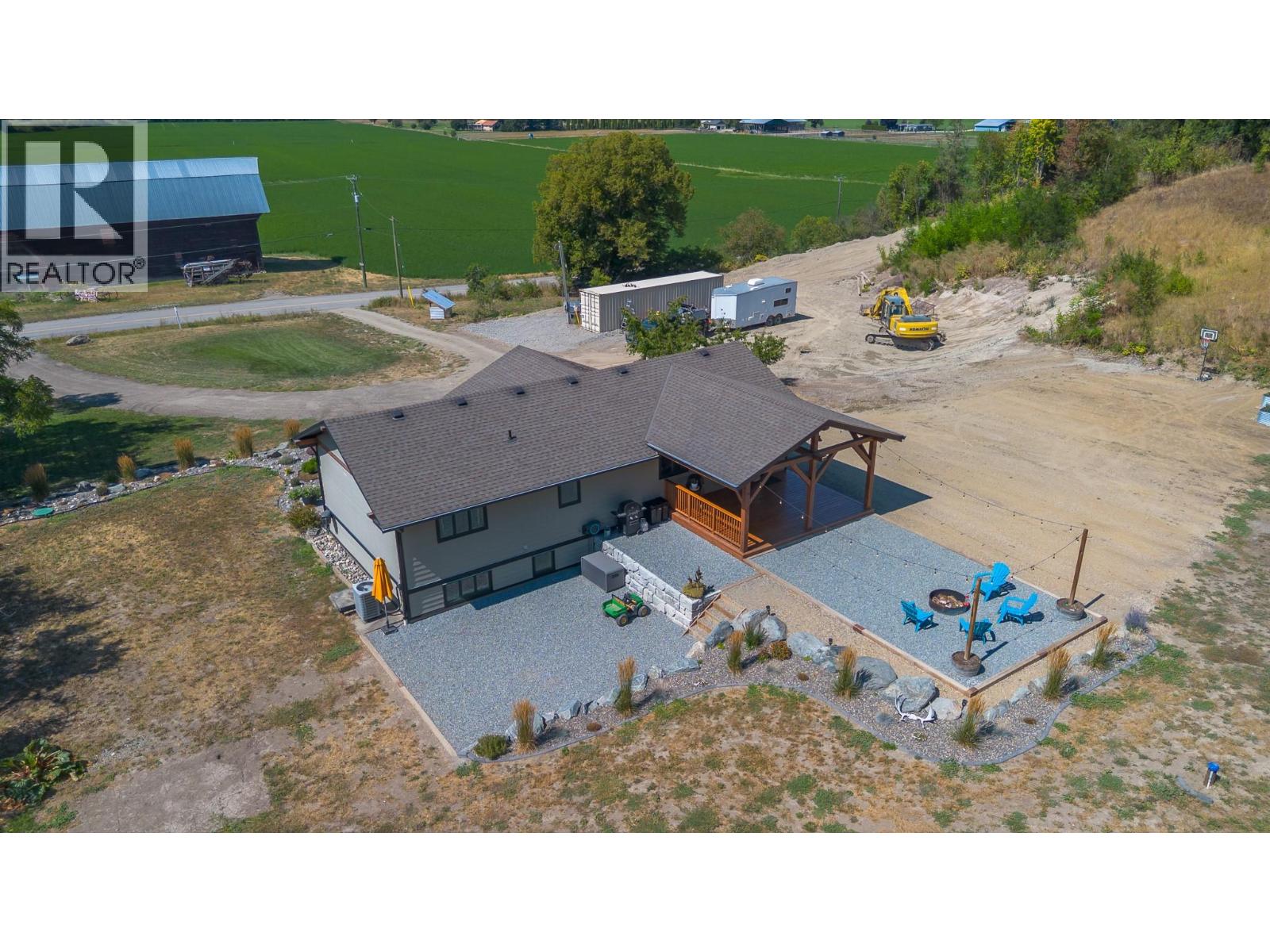 211 Enderby Grindrod Road, Enderby, British Columbia  V0E 1V4 - Photo 9 - 10397939