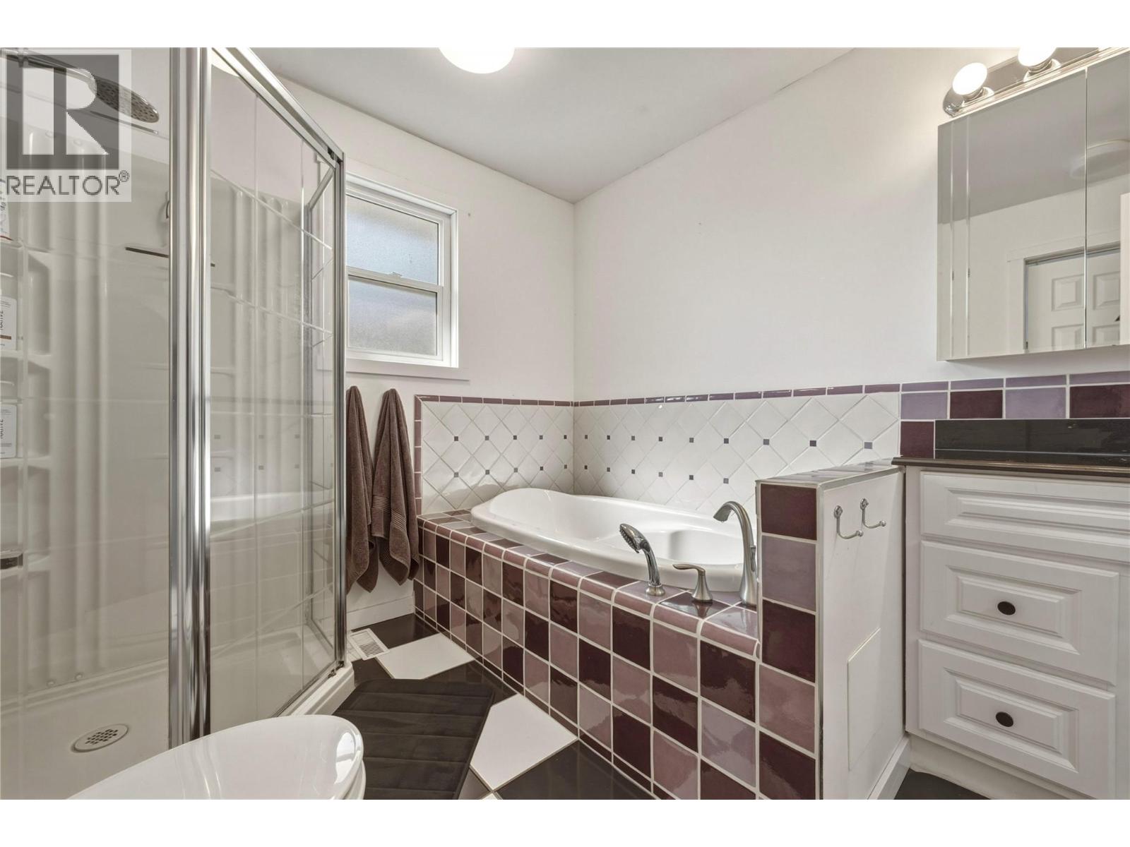 3922 21 Avenue, Vernon, British Columbia  V1T 6R2 - Photo 17 - 10397927