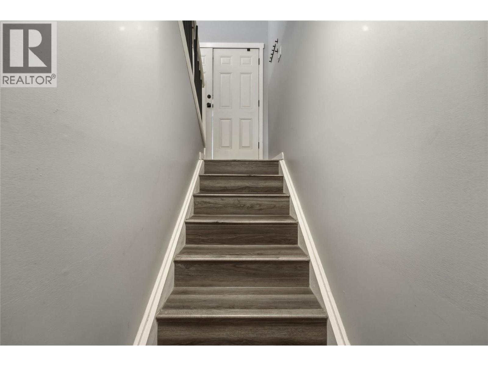 3922 21 Avenue, Vernon, British Columbia  V1T 6R2 - Photo 27 - 10397927